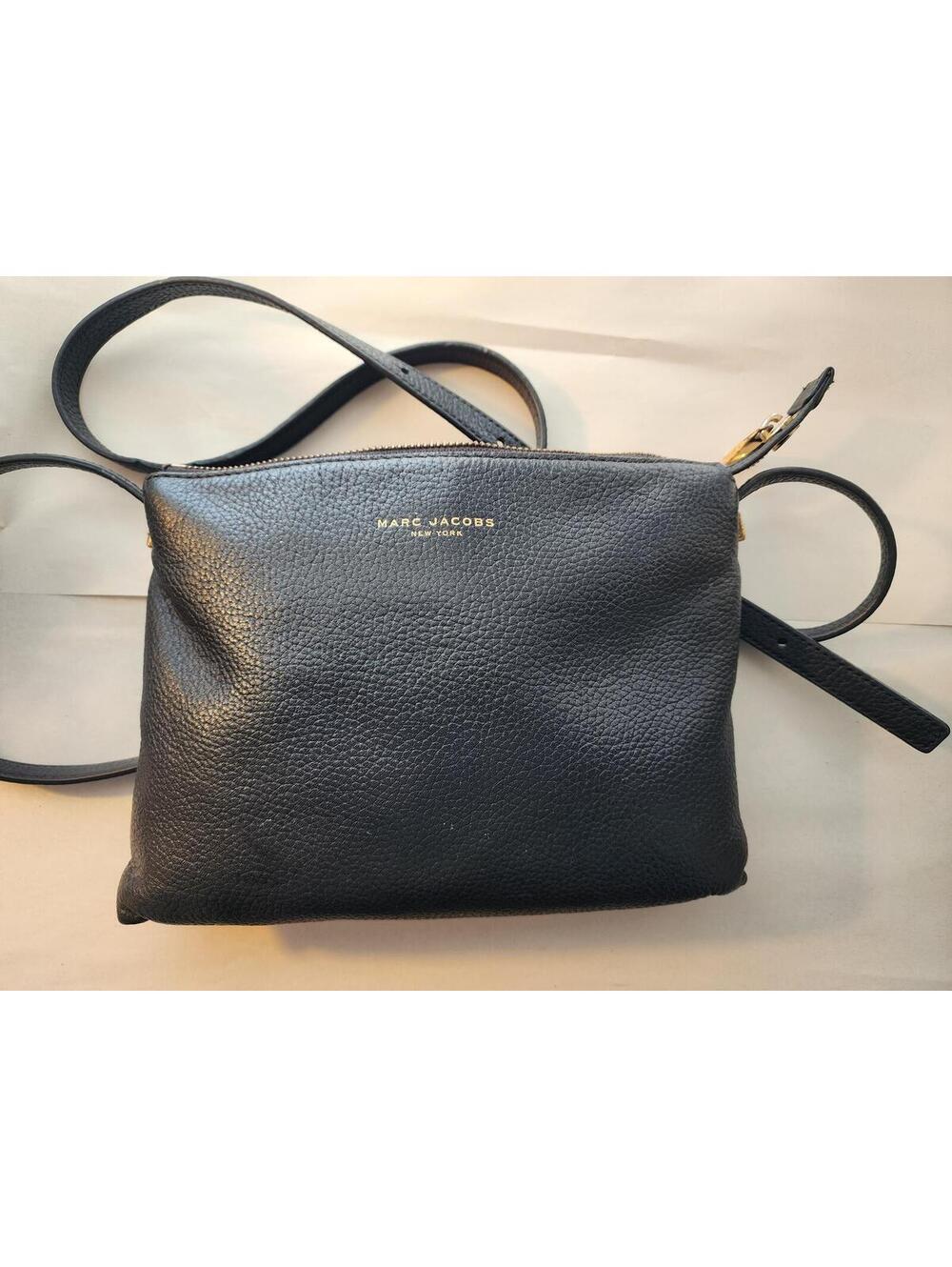 Marc Jacobs Handbag black pebbled leather crossbody bag with gold hardware